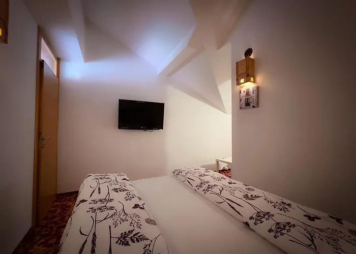 Mahala - Boutique Near Old Town